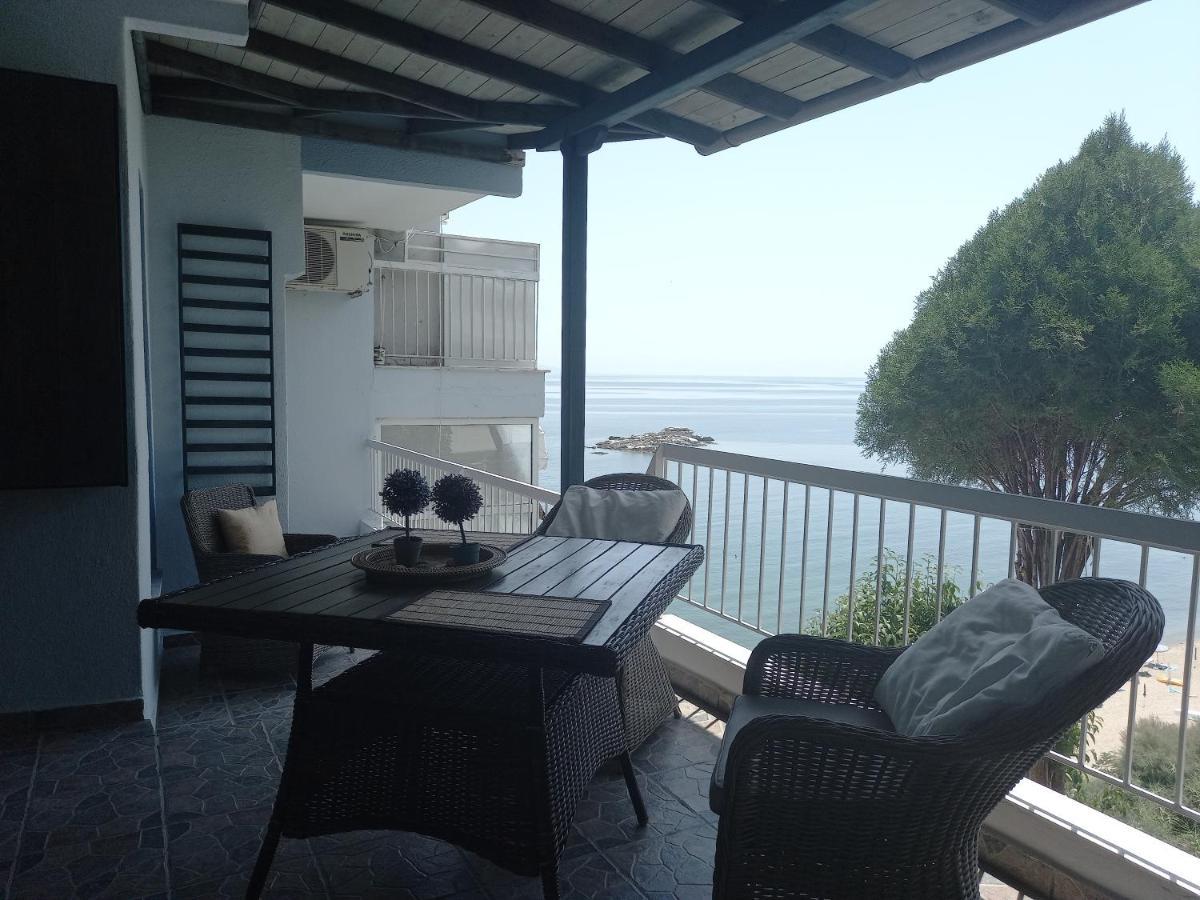 Ferienwohnung Balcony By The Sea PalaiónTsiflíkion Exterior foto