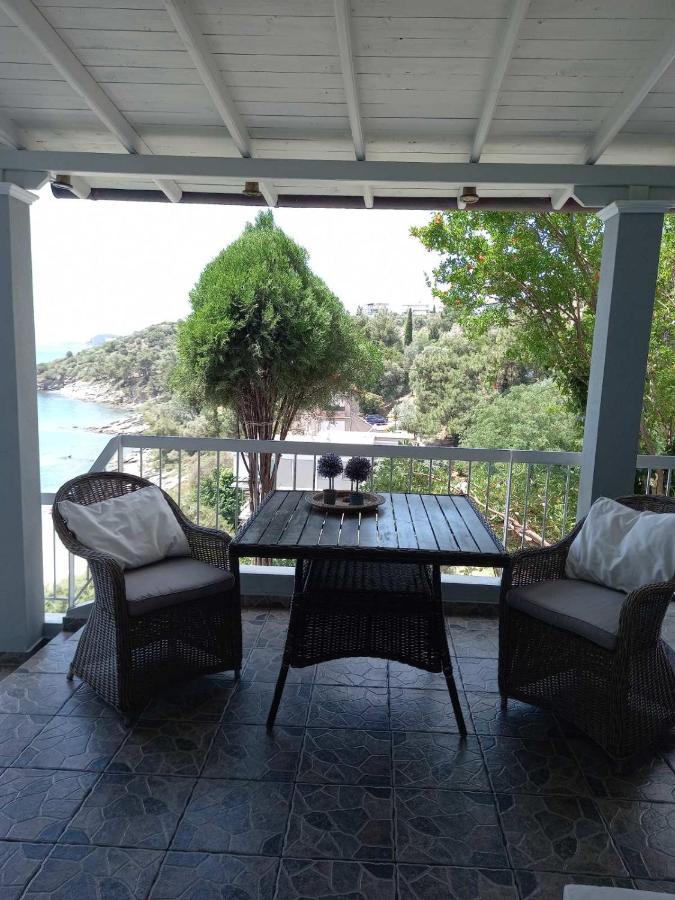 Ferienwohnung Balcony By The Sea PalaiónTsiflíkion Exterior foto